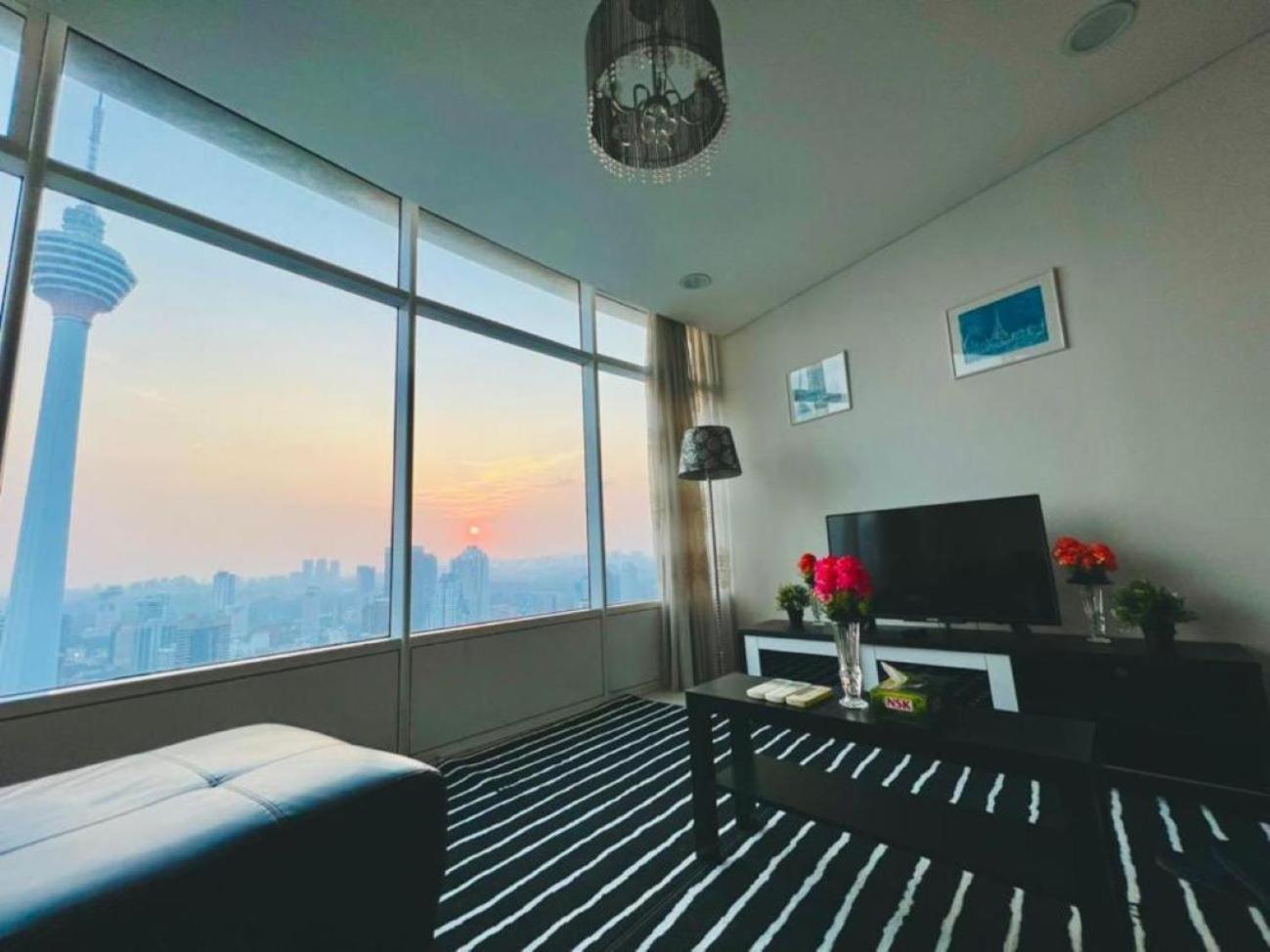 Vortex Suites Klcc By Moonlight 쿠알라룸푸르 외부 사진