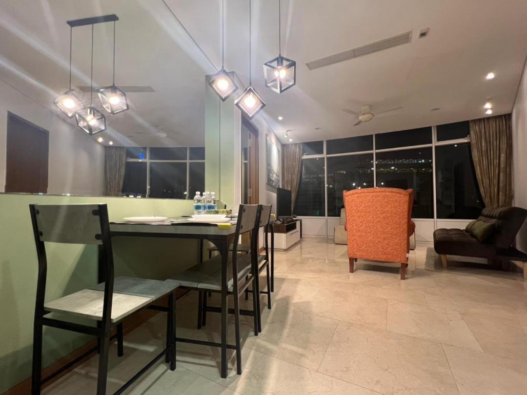Vortex Suites Klcc By Moonlight 쿠알라룸푸르 외부 사진