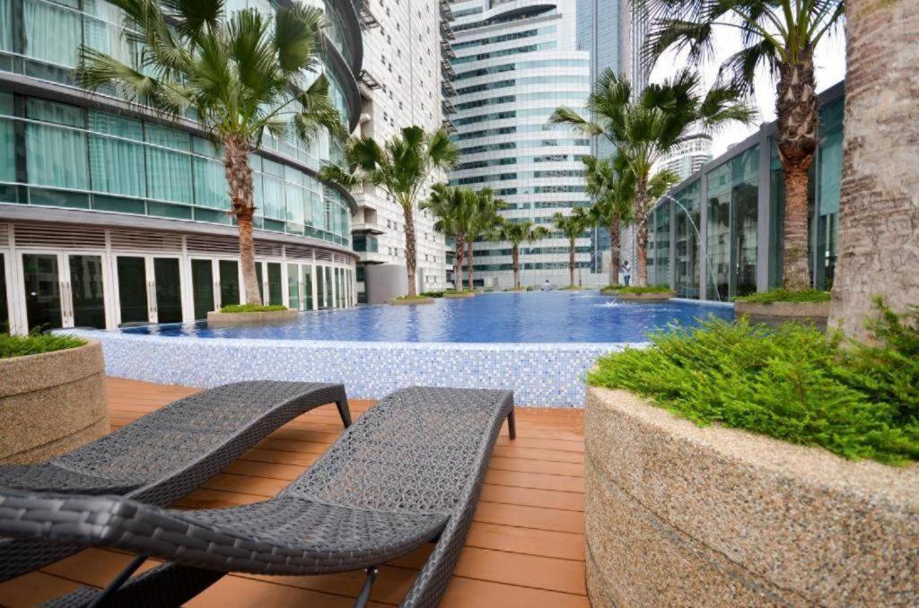 Vortex Suites Klcc By Moonlight 쿠알라룸푸르 외부 사진