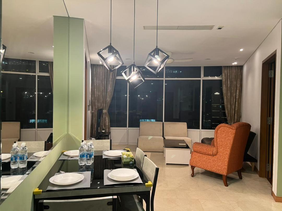 Vortex Suites Klcc By Moonlight 쿠알라룸푸르 외부 사진